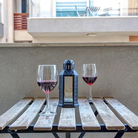 Apartament Wonderful, Equipped 2br With Balcony In By 360 Estates *