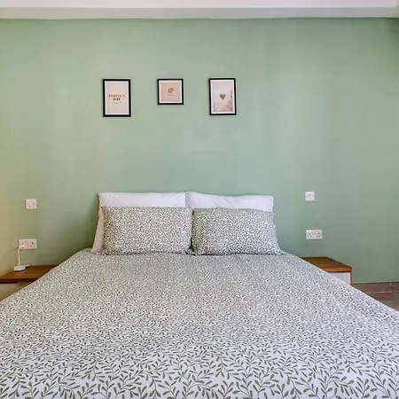 Appartement Wonderful, Equipped 2br With Balcony In By 360 Estates