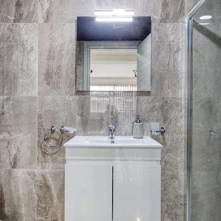 Wonderful, Equipped 2br With Balcony In By 360 Estates *